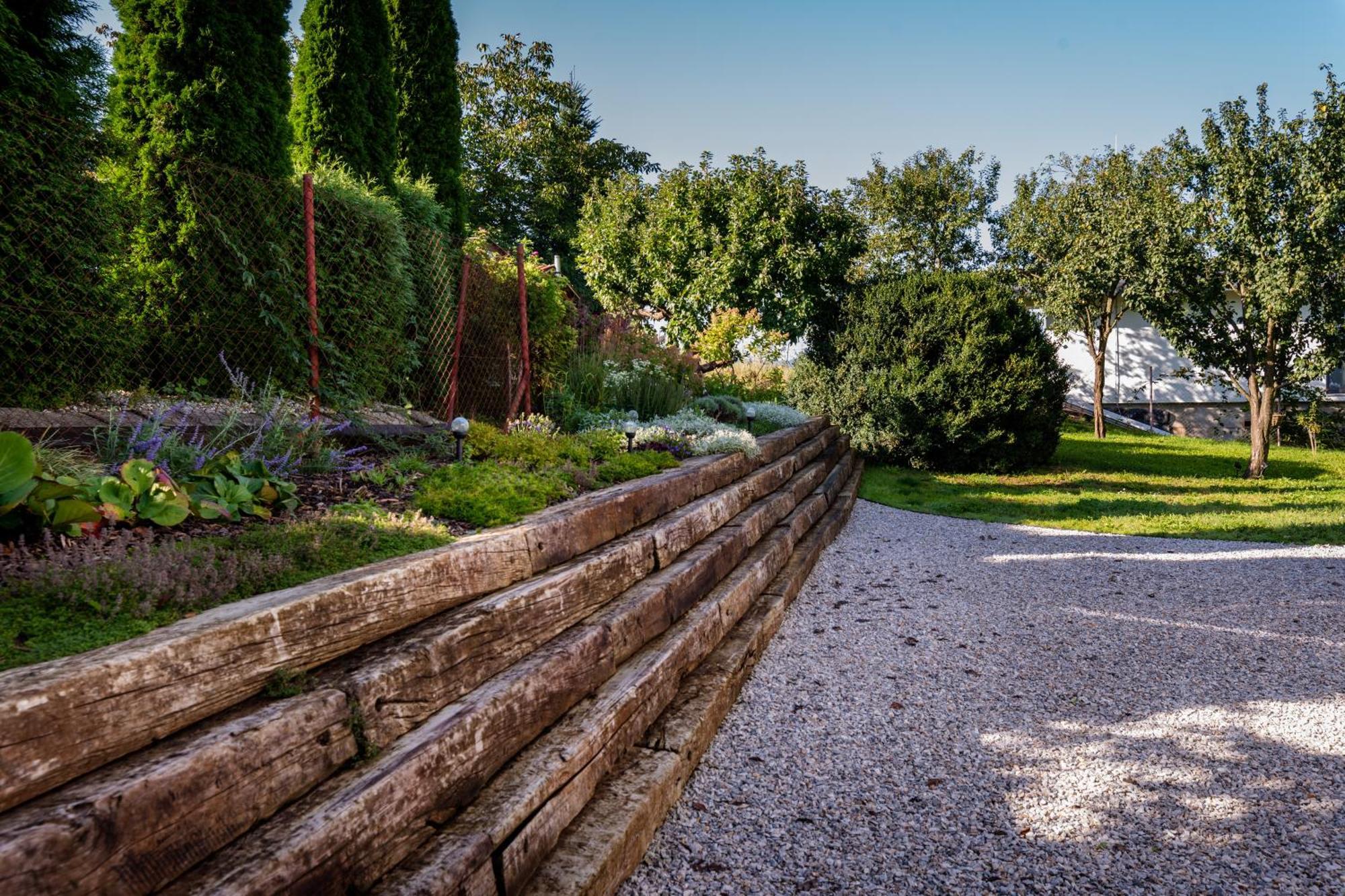 Atelier V Raji Villa Spisske Tomasovce Exterior photo